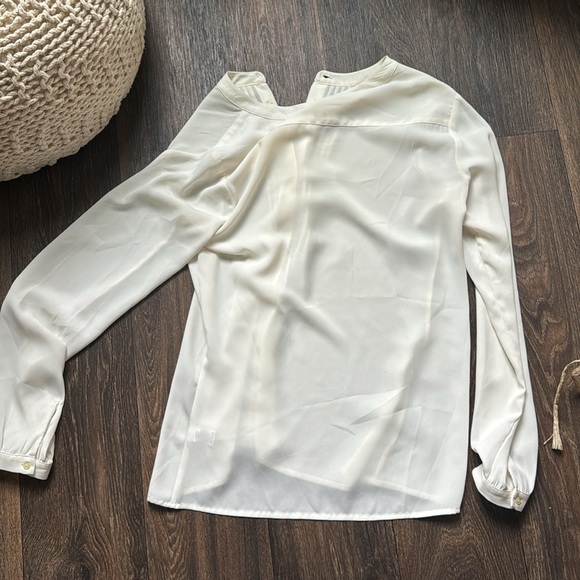 Banana Republic Blouse - Picture 3 of 3